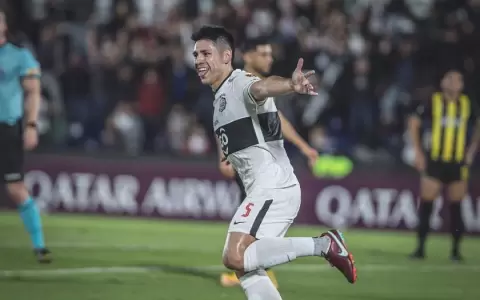 Sa�l Salcedo tiene un pie en Newell's Old Boys