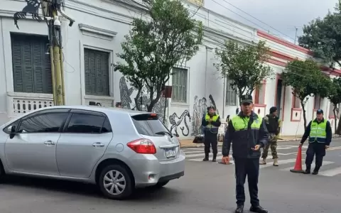 Caos vehicular por cierre de la Costanera durante Cumbre del Mercosur