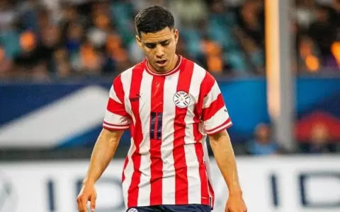 Enso Gonz�lez sufri� rotura de los ligamentos cruzados