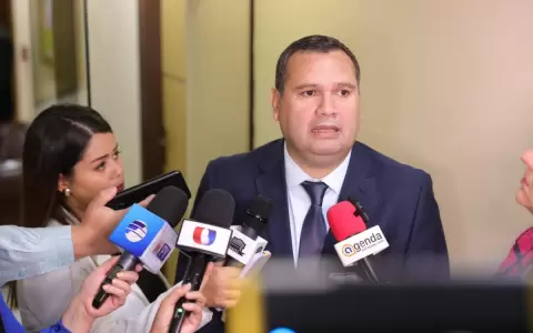 Senador apoya proyecto que modifica Ley del CM que busca evitar casos como el de Hern�n Rivas