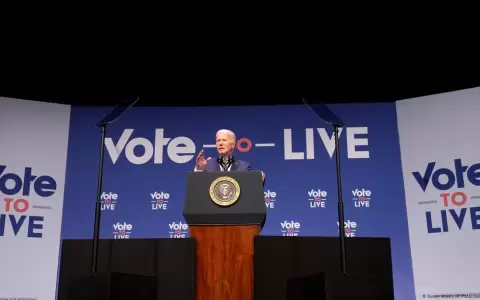 Biden, �totalmente comprometido" con su campa�a electoral