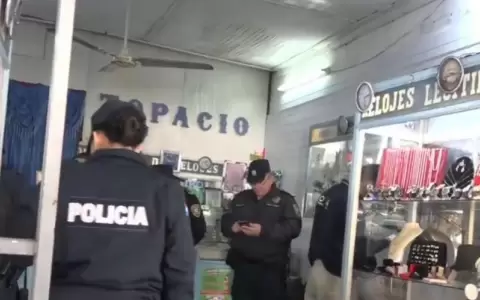 Por tercera vez, asaltan conocida joyer�a del Mercado 4