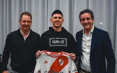 Oficial: River Plate dio la bienvenida a Adam Bareiro