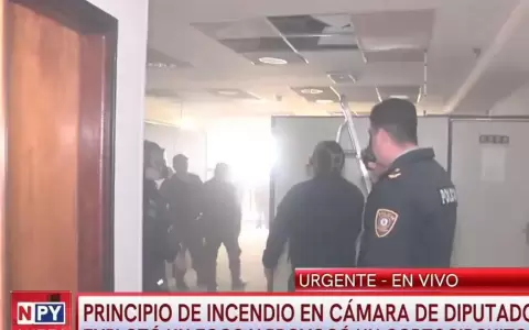 Principio de incendio en la C�mara de Diputados "no pas� de un susto", dice subcomisario