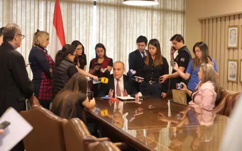 Cartismo respalda al intendente �scar �Nenecho� Rodr�guez