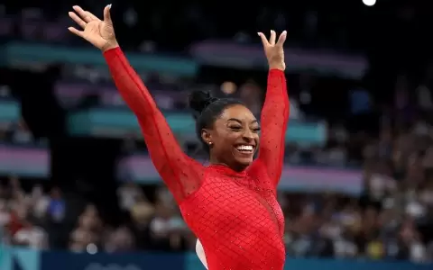 Simone Biles conquista otro oro y sigue rompiendo r�cords