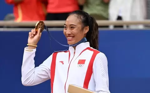 Qinwen Zheng consigue el primer oro ol�mpico para el tenis chino