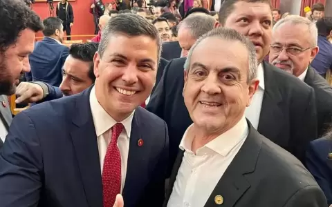 Pe�a justifica a nepobaby de Esgaib: "Habla perfecto el ingl�s"