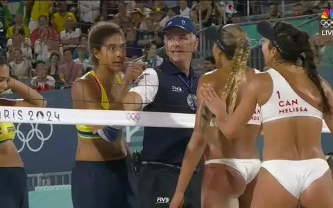 �Tenso cruce en la final de v�ley playa femenino!
