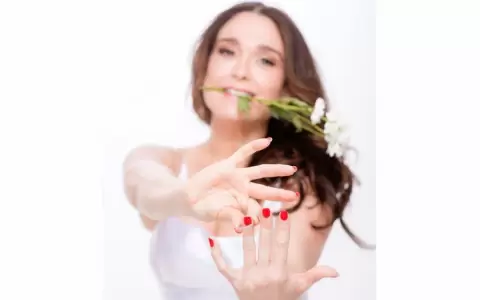 "Divorciad�sima", la nueva comedia de Lali Gonz�lez
