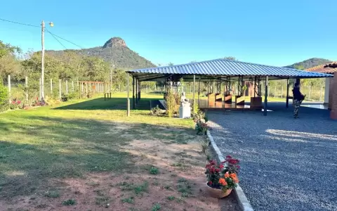 Intervienen santuario de "sanaci�n" por venta de sustancia psicoactiva