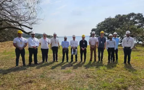 Futura planta solar flotante de Itaip� atrae a empresas paraguayas y brasile�as