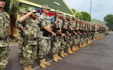 Conmemoran 176� aniversario de las Fuerzas Armadas de la Naci�n