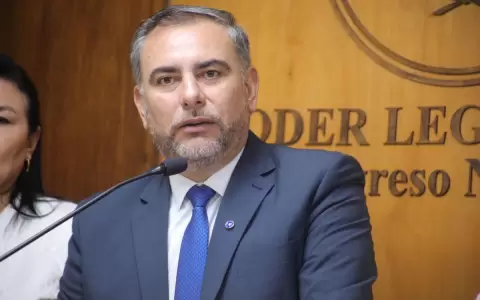 Elecciones partidarias del PLRA: senador no acompa�a decisi�n porque ser�a "ilegal"