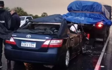 �eembuc�: dos personas pierden la vida en accidente