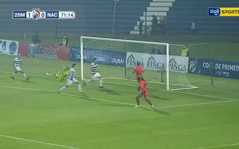 La ins�lita jugada que priv� del gol a Nacional