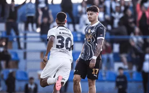Olimpia golea a Libertad y se posiciona l�der antes del Supercl�sico