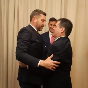 Cartes llam� a Pedro Alliana a "prepararse ya" para la presidencia de la Rep�blica