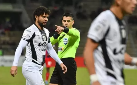 Ferraz explica sus declaraciones y tambi�n apunta a los jugadores
