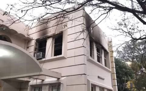 Incendio en la Comisar�a 7� Metropolitana provoca gran susto y registra solo da�os materiales