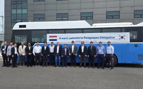 Autoridades en Corea verifican tendencias en fabricaci�n de veh�culos el�ctricos