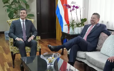 Pe�a cumple relajada agenda en Costa Rica