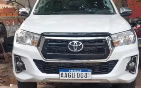 Fiscal�a dispone incautaci�n de camioneta de dudosa procedencia
