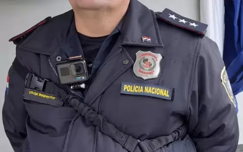 Sin voluntad para reglamentar ley que obliga portar c�maras a polic�as