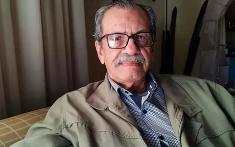 Homenaje a Alcibiades Gonz�lez Delvalle en el D�a Nacional de la Lectura