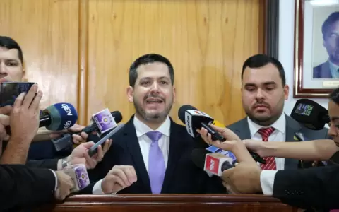 Diputados declara 3 d�as de duelo por asesinato de "Lalo" Gomes en Pedro Juan Caballero