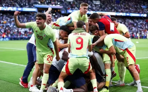 Espa�a vence a Francia y conquista el oro en la final m�s �pica