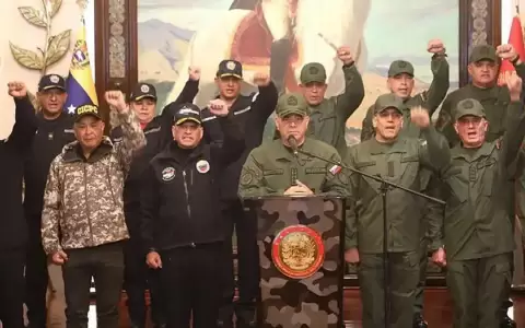 Fuerza Armada de Venezuela declara lealtad a Maduro
