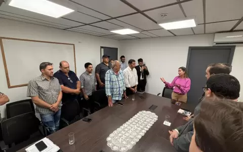 Declaran cuarto intermedio y posponen huelga de camioneros