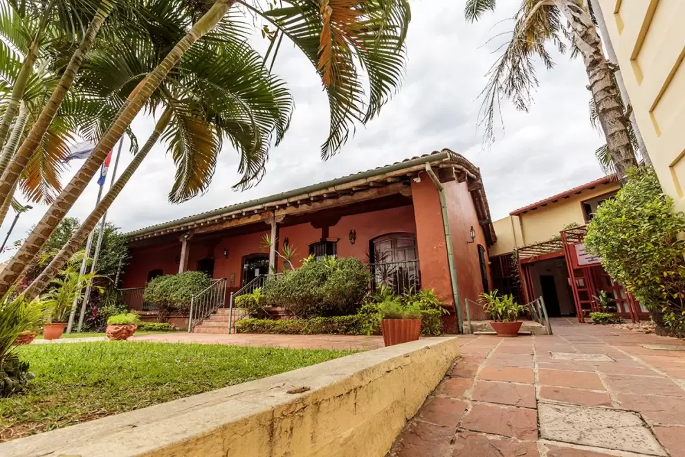 Principio de incendio en la Manzana de la Rivera fue controlado sin mayores da�os