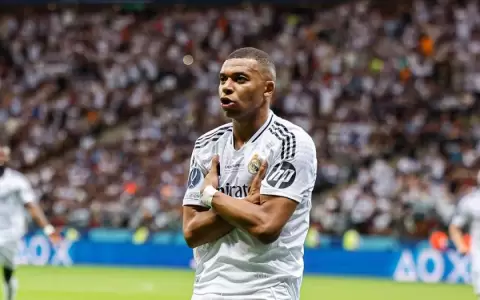 Mbapp�, a punto de superar un r�cord de su �dolo CR7