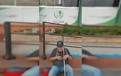 Hombre con discapacidad visual se encaden� porque ignoraron su denuncia de poluci�n sonora