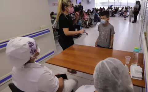 Cirujanos pedi�tricos renunciantes de IPS dar�an una semana m�s de plazo