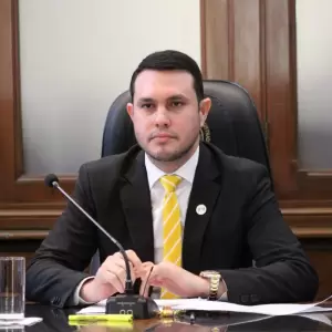 Camarista disidente sostiene que Hern�n Rivas deb�a enfrentar juicio oral pese a sobreseimiento
