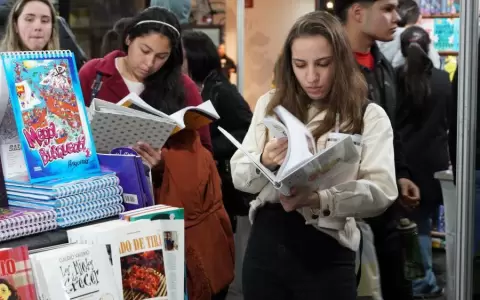 Nuevas propuestas para hoy en la Libroferia Encarnaci�n 2024