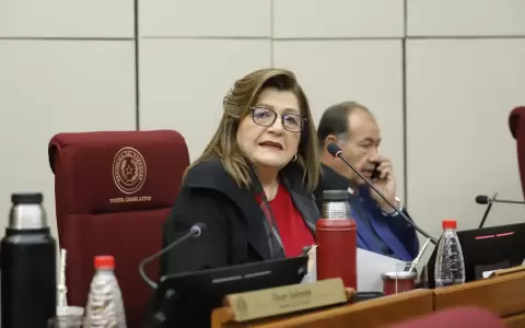 Horario de verano: Blanca Ovelar pedir� a Pe�a vetar proyecto por �antinatural�