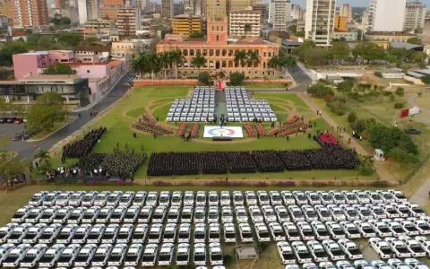 Gobierno inicia distribuci�n de patrulleras con el plan de reforzar seguridad en todo el pa�s