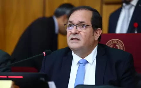 Comisi�n de Hacienda del Senado baja el pulgar a aumento salarial de fiscales
