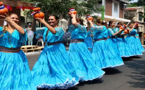 Loma Tarum� celebra a la Virgen de la Merced con actividades culturales y familiares