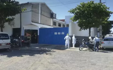 Incendio y fuga de amoniaco en frigor�fico capitalino