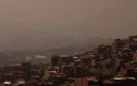 Incendios forestales asfixian Bolivia y contaminaci�n del aire se expande