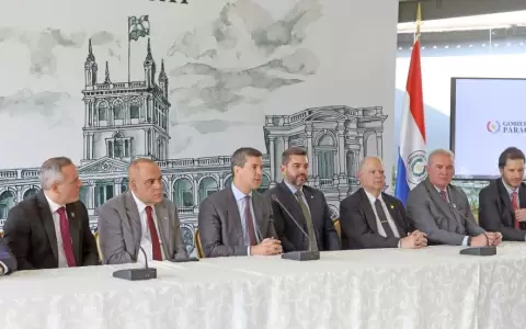 Pe�a presenta ley sobre "R�gimen nacional para prevenci�n de la corrupci�n"