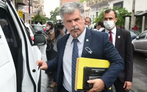 Tribunal concede permiso para viajar a Arnaldo Giuzzio