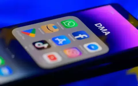 La UE acusa a Meta de permitir acceso de menores de 13 a�os a Facebook e Instagram