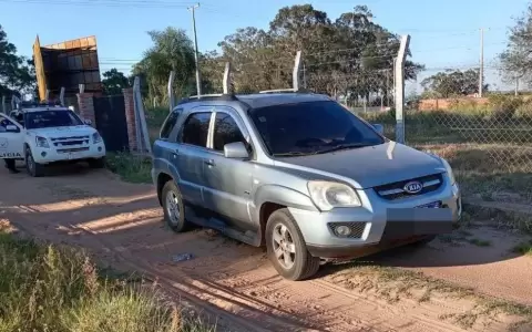 Hallan veh�culo utilizado en millonario robo a un cami�n transportador en Caacup�