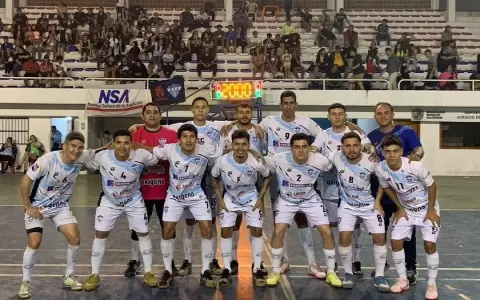 NSA y Tacumb� triunfan en el arranque del cuadrangular final